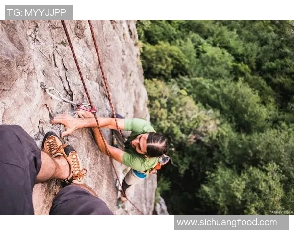 攀岩精神之旅:深入解析北京攀岩队员的心理素质与挑战应对策略 攀岩精神之旅:深入解析北京攀岩队员的心理素质与挑战应对策略
